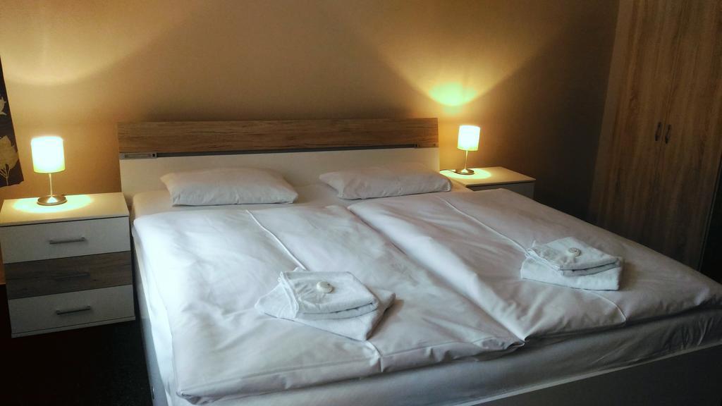 Penzion Marion Hotell Decin Eksteriør bilde